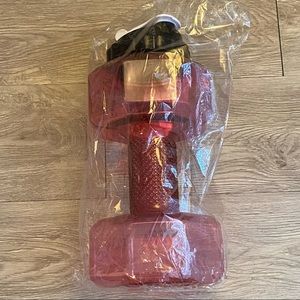 NWT Dumbbell Water Bottle